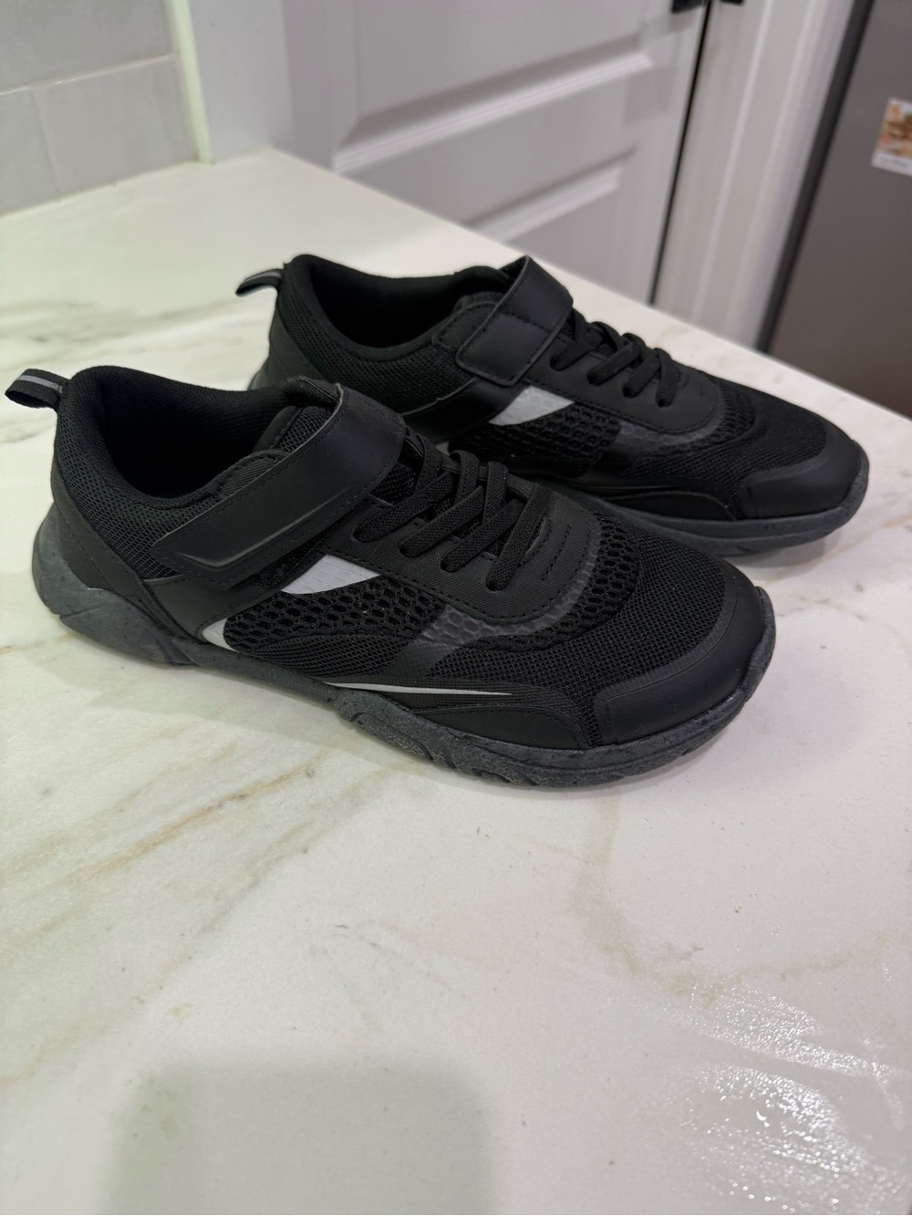 Zara Kids Mesh Athletic Sneakers sz 3.5